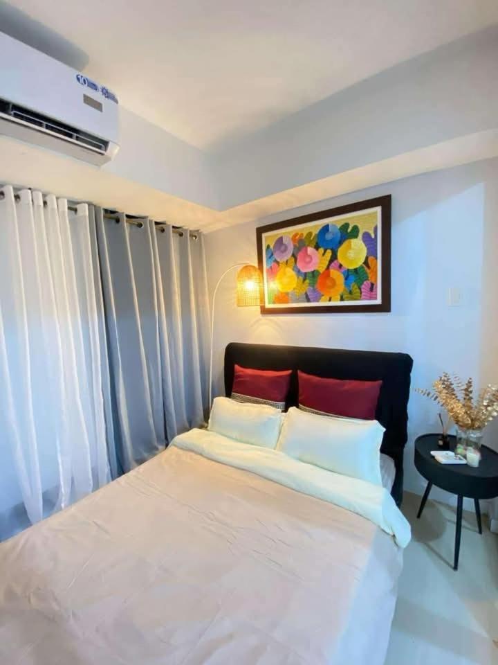 Apartment Azure Residences Staycation By Mja *